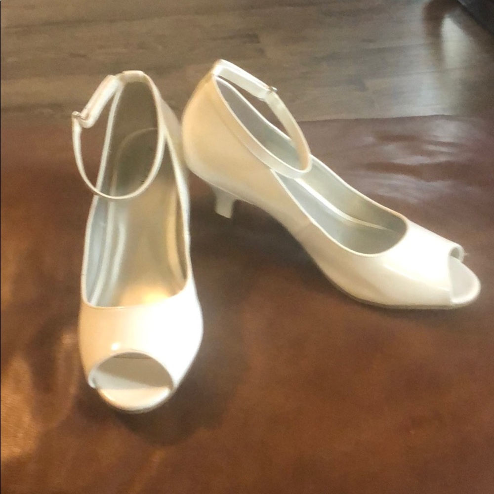 Girls white heels